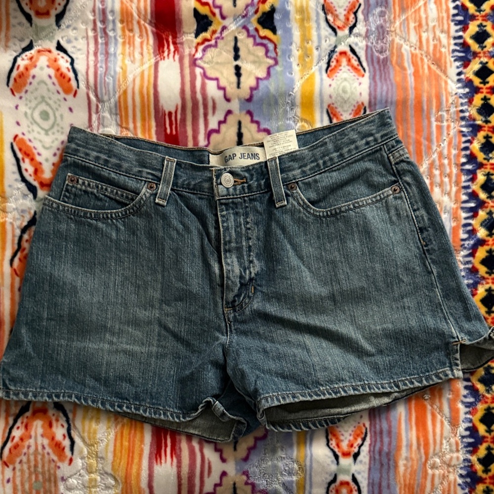 GAP Women's Classic Blue Jean Shorts